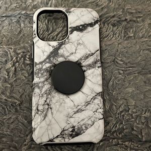iPhone 12 Pro Max Otterbox with pop socket case